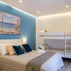 Bed & Breakfast Maremy... I 4 Elementi, Napoli